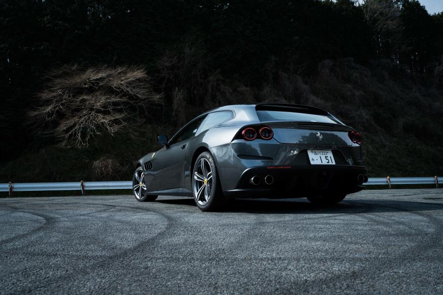  Ferrari GTC4Lusso 2016 года  (JP) (фото 2 из 24)